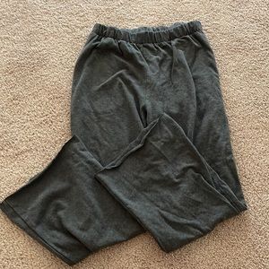 BRANDY MELVILLE Sweatpants